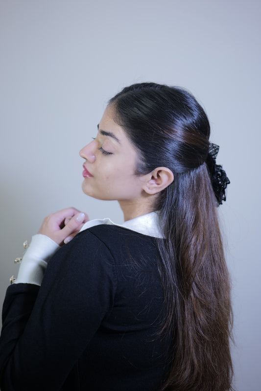 Black Classy Lace Bow