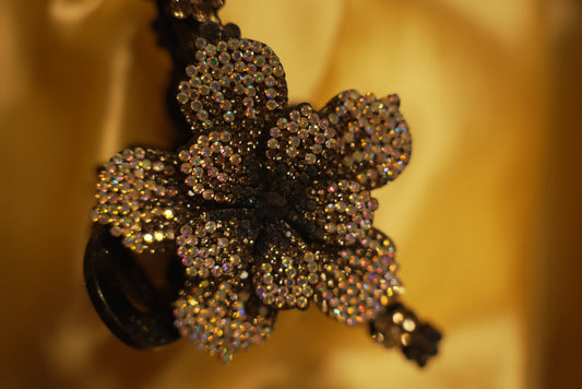 Black Floral Claw Clip