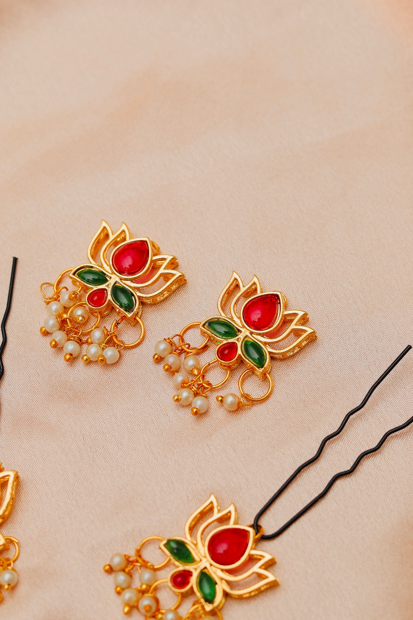 Kundan Lotus 🪷 ( Pack of 6 Lotus )