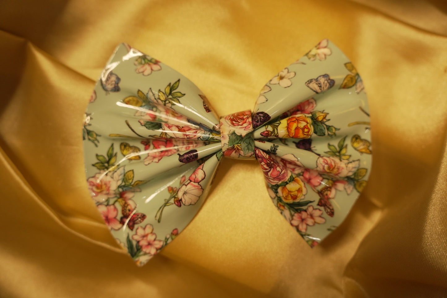 Pastel Bow