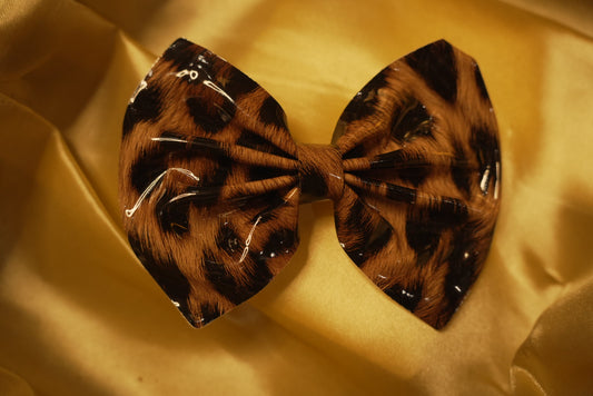 Leopard Bow
