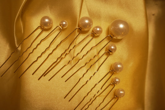 Pearly Pins ( Set of 9 Pins )